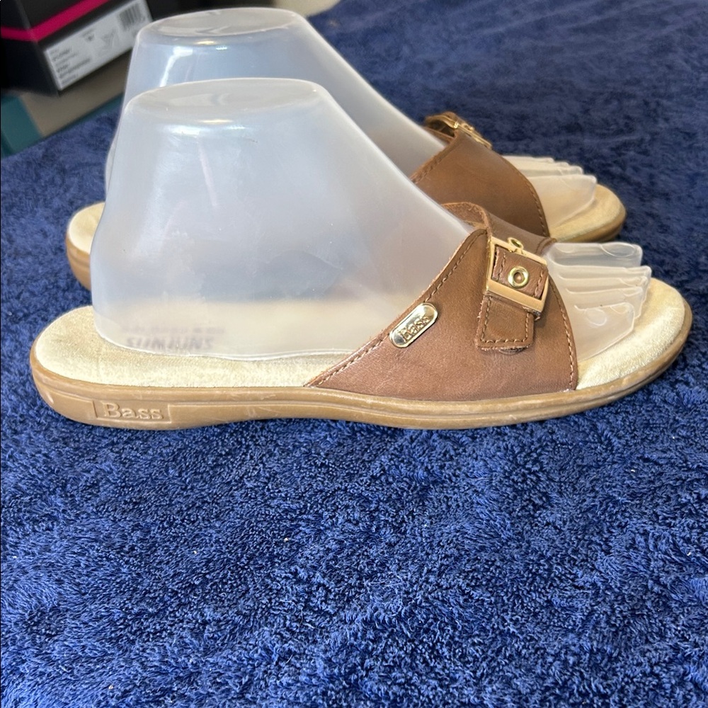 Like New G.H Bass & Co Safina Cognac Leather Buckle Slides Women’s Size 8W